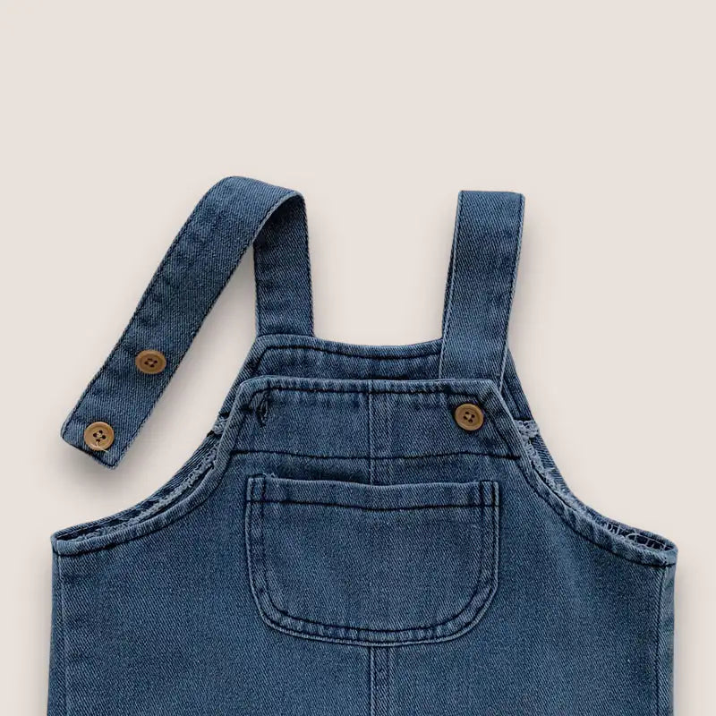 Barn T-shirt och Jeansoverall
