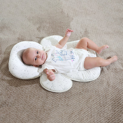 Fällbart och andningsbart myggnät för babysäng
